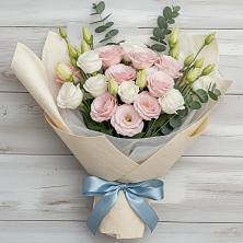 Букет цветов из:  Лизиантусы в Сычевке