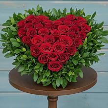 Цветочная композиция из Розы в виде сердца #REPLACE_PRED# Сычевке