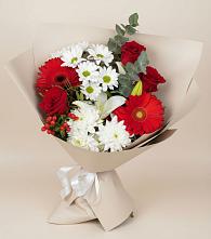Букет цветов из:  Розы, Хризантемы, Герберы и Лилии в Сычевке