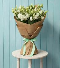 Букет цветов из:  Лизиантусы в Сычевке