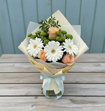 Букет цветов из:  Герберы, Розы и Хризантемы в Сычевке