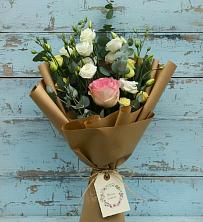 Букет цветов из:  Розы и Лизиантусы в Сычевке