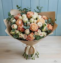 Букет цветов из:  Альстромерии и Розы в Сычевке